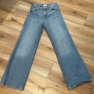 H&M HIGH-RISE STRAIGHT LEG JEANS